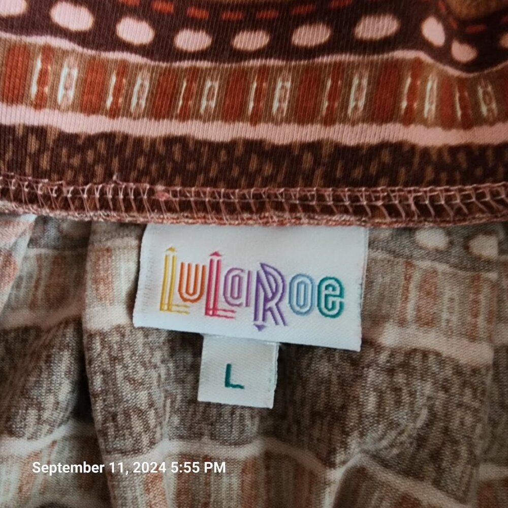 LuLaRoe Women's Madison Skirt Large Pull On Pleated Pockets Multicolor Geometric - Picture 6 of 9